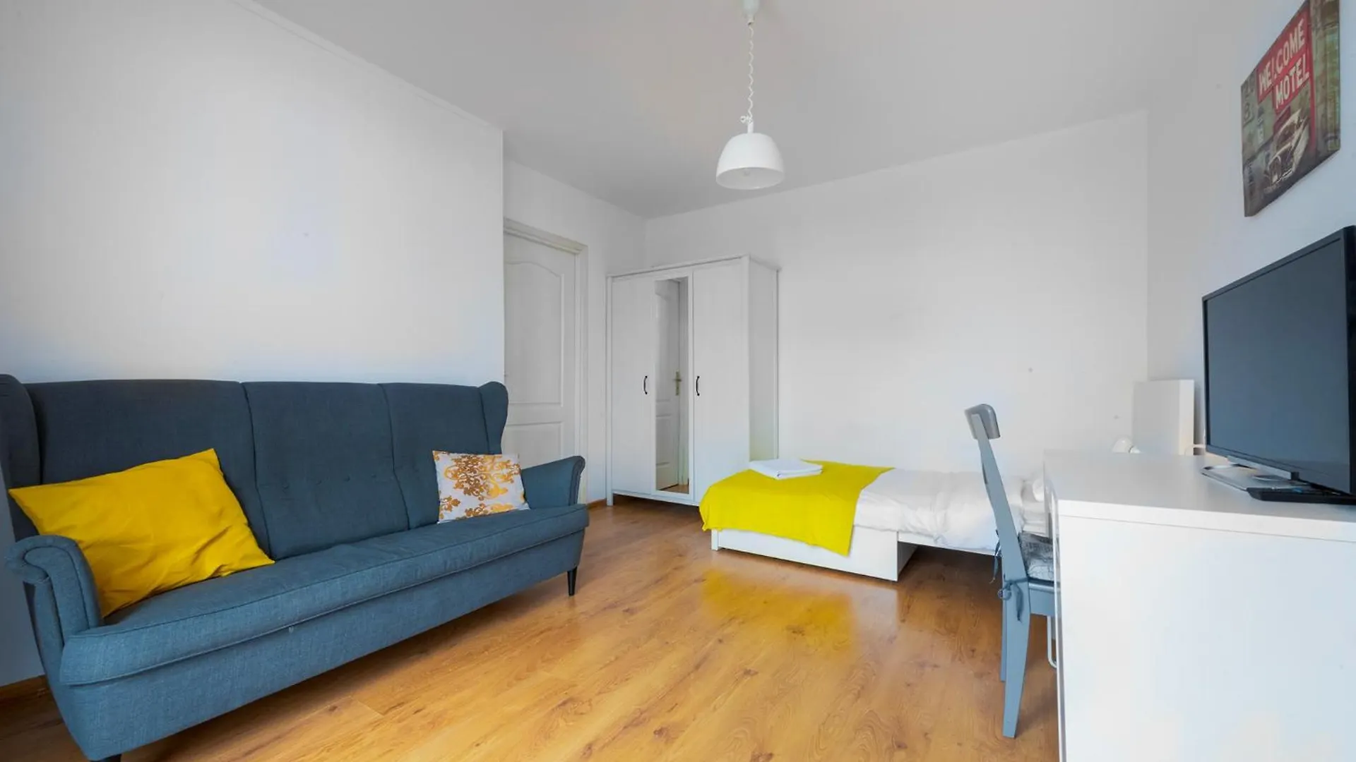 ורשה Quiet 3-Bedroom Flat. Old Town. דירה
